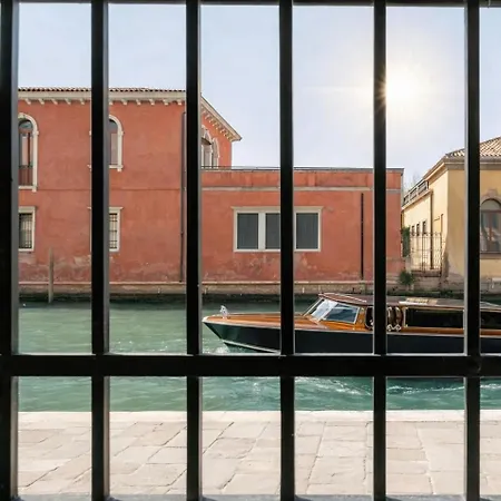 & Cozy With Canal View, Full Kitchen *